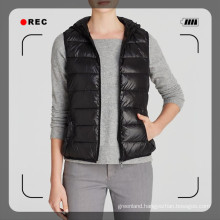 OEM chic slim puffer packable vest for women